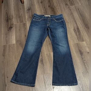 BKE Culture. Women’s Blue Flared Jeans - Classic Mid Wash. Stretch. Low Rise. 31